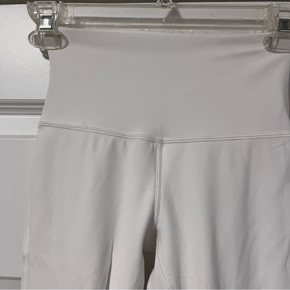 Lululemon Align High Rise White Cropped Leggings EUC Size 2 - Picture 4 of 5